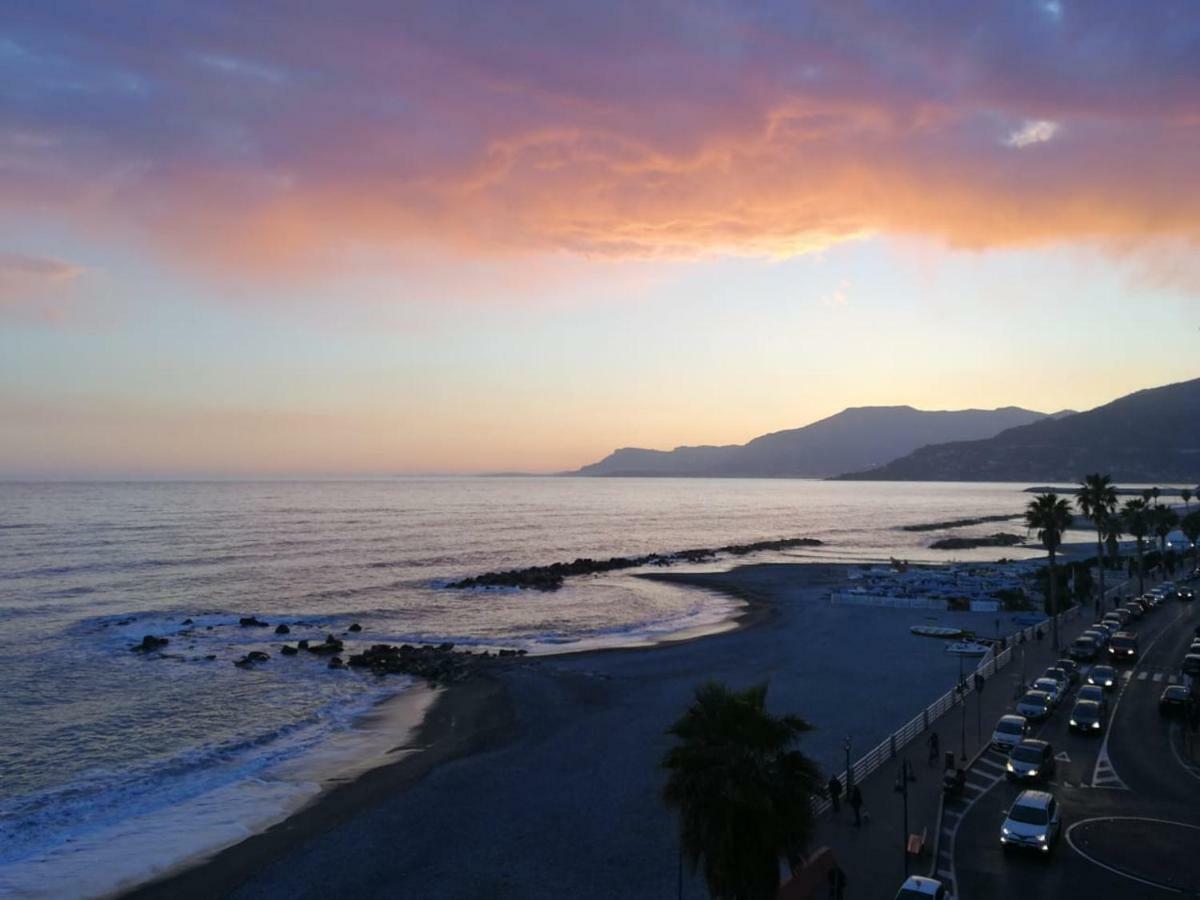 Suite Ventimiglia Luaran gambar